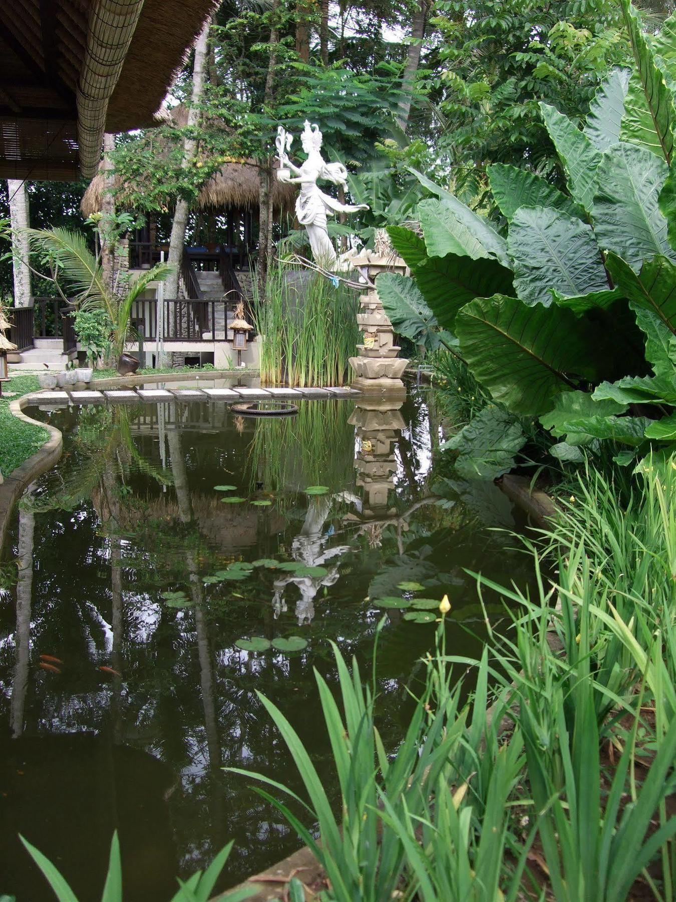 Отель Puri Lotus Убуд Экстерьер фото